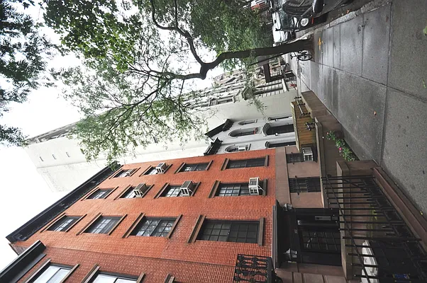 Rented by Corcoran | media 28