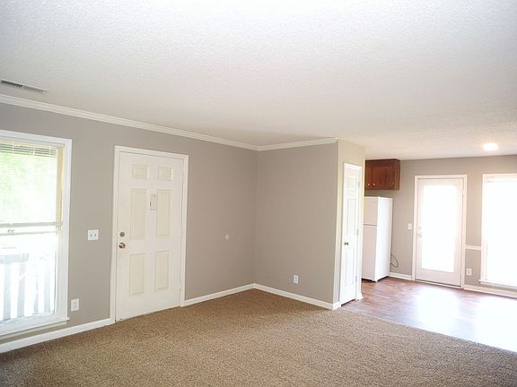 4th image of 6203 Friar Tuck Dr NW #C
