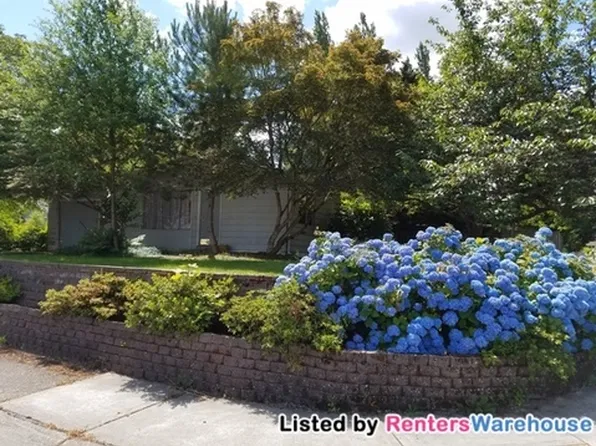 17003 NE 105th St, Redmond, WA 98052