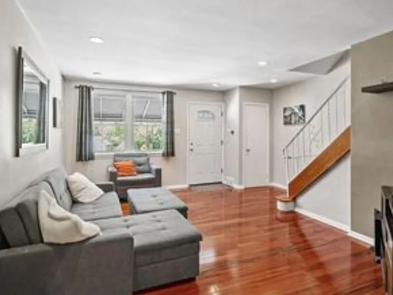 585 Monastery Ave #1 — Photo 2