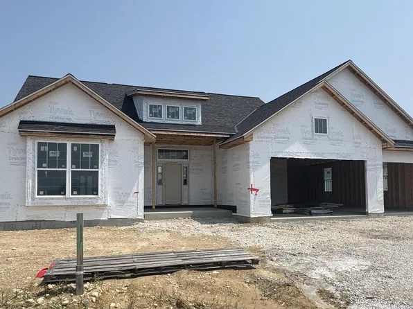 310 Limestone LANE, Slinger, WI 53086