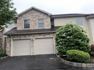 6 Tamarack Ct, Easton, PA 18040