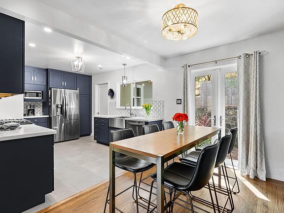 3rd image of 203 Coleman Drive