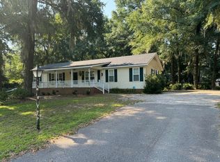 2045 Princess Pond Rd, Summerton, SC 29148