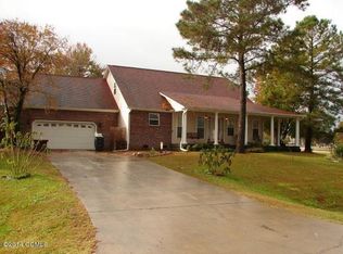 157 E Ivybridge Dr, Hubert, NC 28539