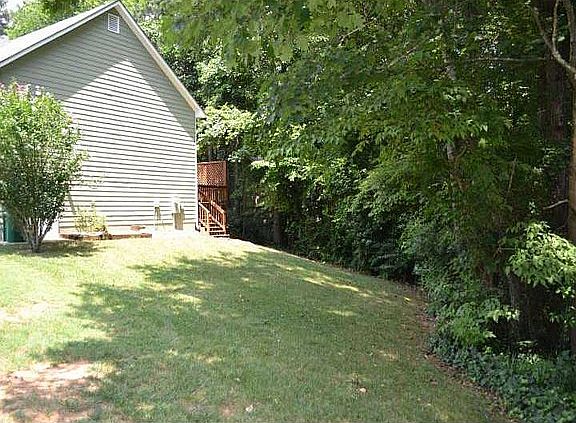 5th image of 408 Rose Creek Pl