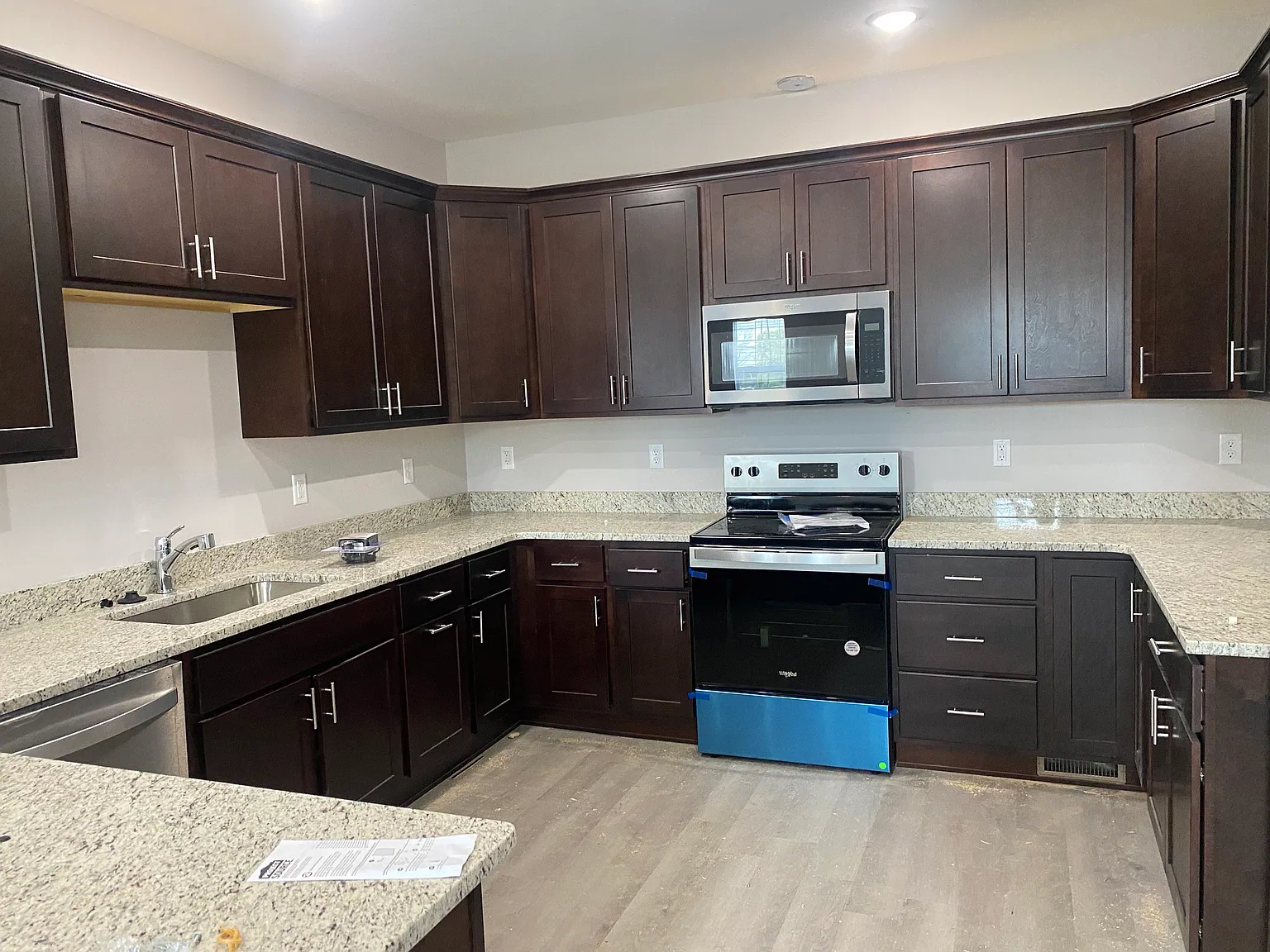 1261 Huber Dr — Photo 3