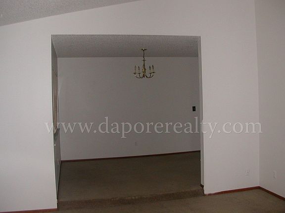 3rd image of 504 Eagle Cir