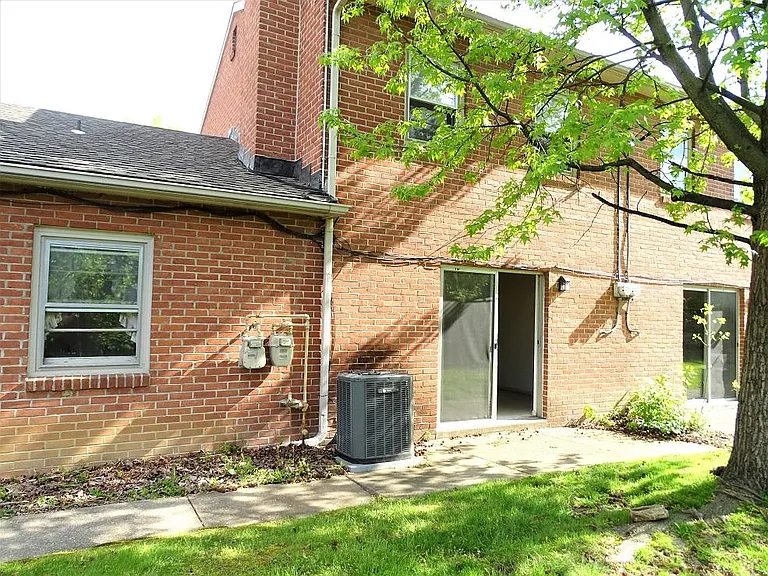 2511 Lititz Pike #F — Photo 14