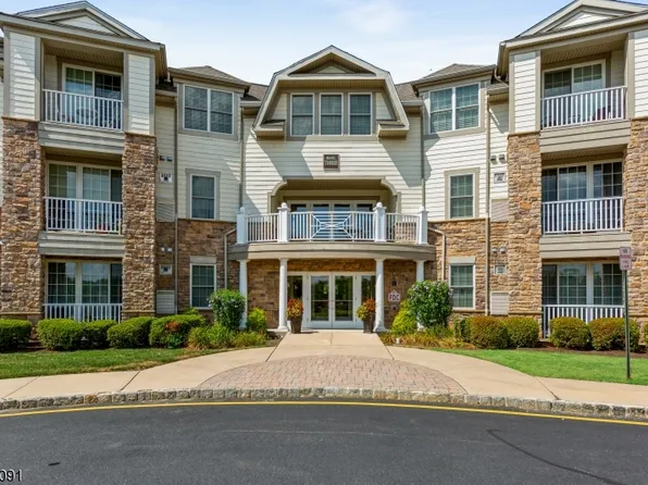 385 Victoria Dr, Bridgewater Twp., NJ 08807