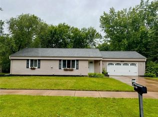 4150 Meadow Ln, Eau Claire, WI 54701