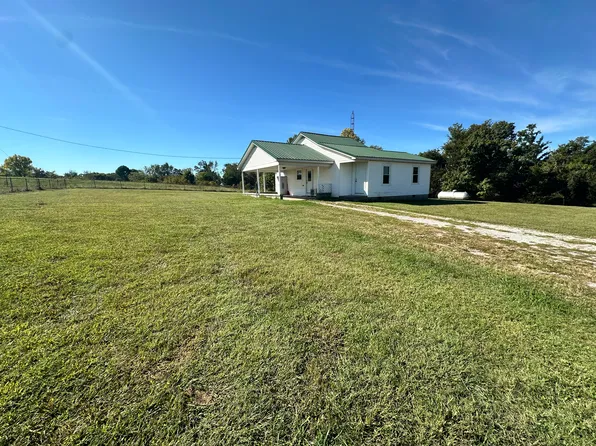7541 Lafayette Rd, Hopkinsville, KY 42240