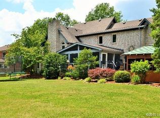 4700 Turnberry Dr, Floyds Knobs, IN 47119