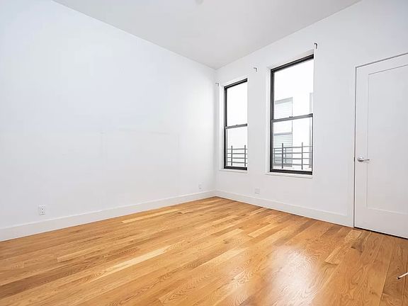 4th image of 168 Suffolk St APT 3B