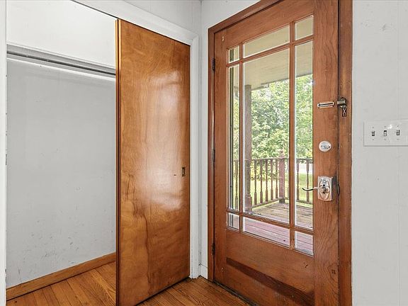 3rd image of 657 West Lakeshore Drive