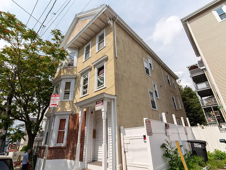 212 Boylston St #3 — Photo 15