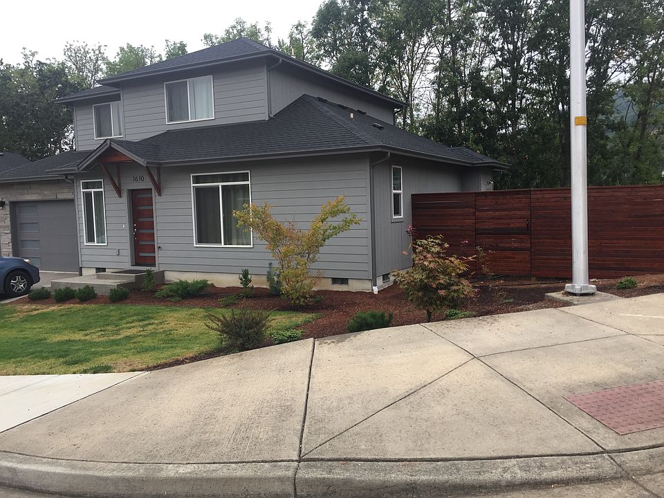 1st image of 1610 W Tarragon Dr