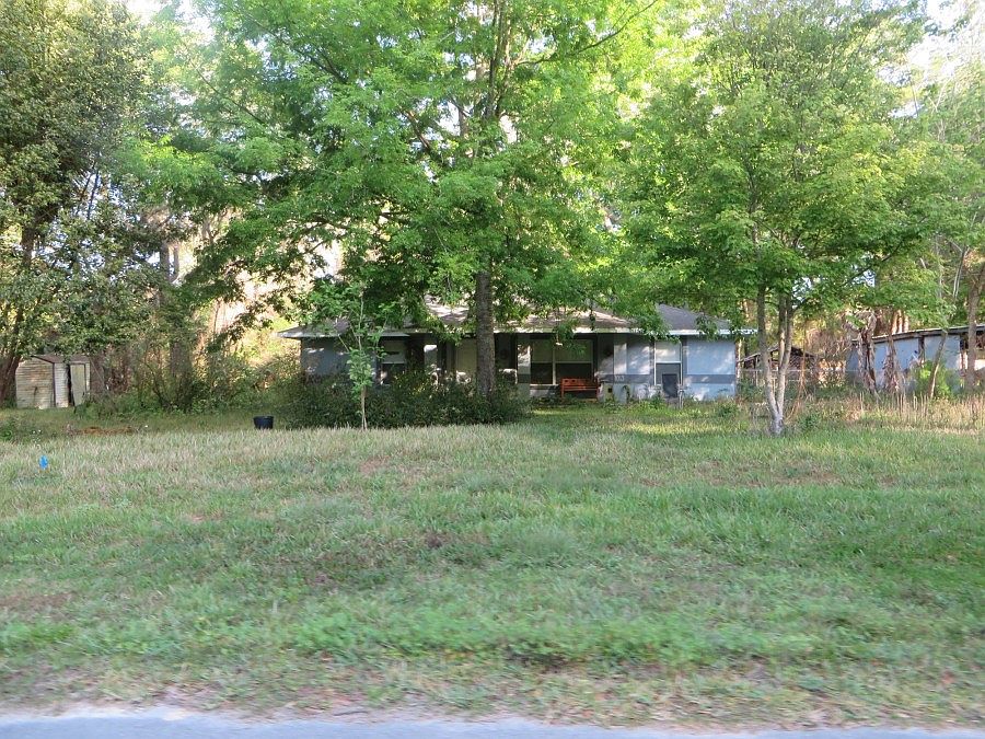 1st image of 1053 W Maximilian Pl