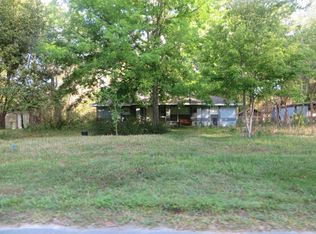 1053 W Maximilian Pl, Citrus Springs, FL 34434
