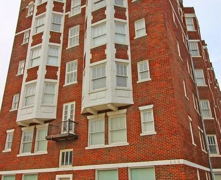 230 E 9th St #607 — Photo 16