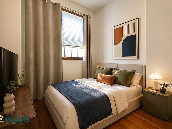 5th image of 166 Harman St #1C