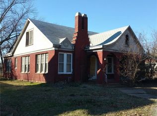 1013 Park Ave, Bonham, TX 75418