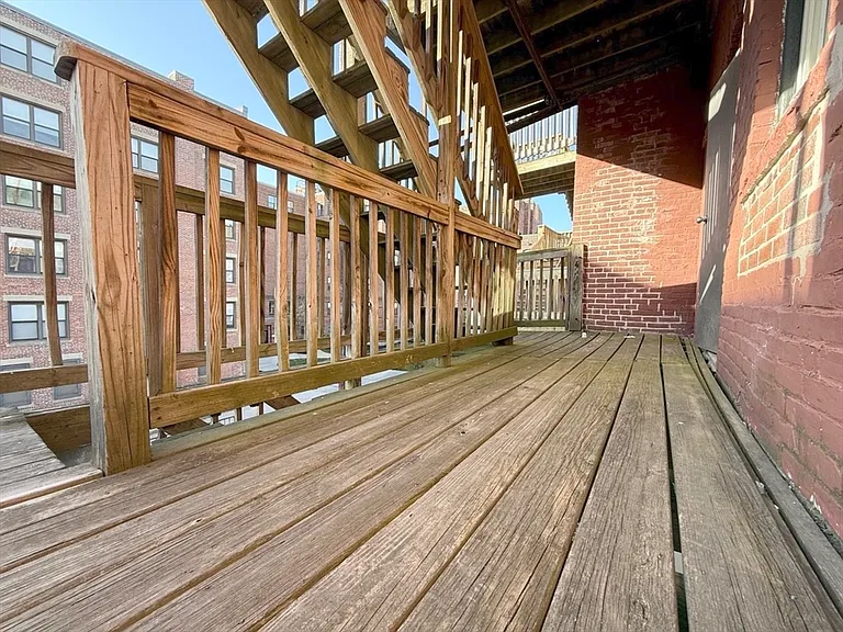 11 Vancouver St #2 — Photo 13