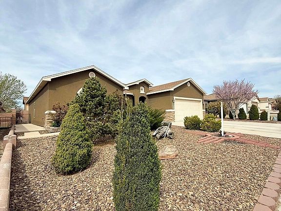 4th image of 1825 Lanette Dr