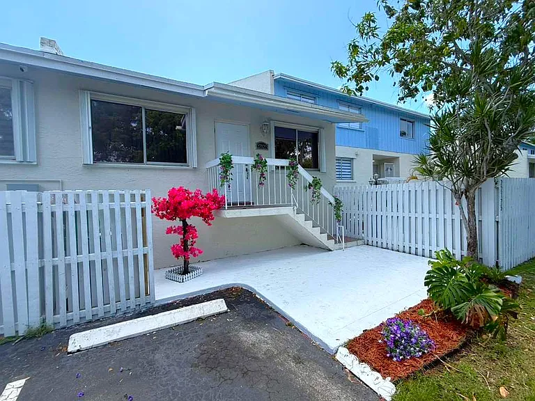 22125 SW 103rd Ct — Photo 1