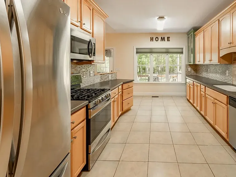 111 Vintage Vale Rd — Photo 12