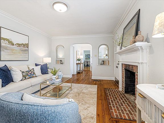 4th image of 3573 Highland Park Pl