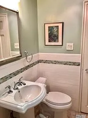 Sold by Realty Values NY | media 22