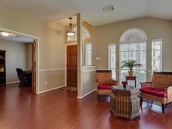 4th image of 10615 Bramford Ct