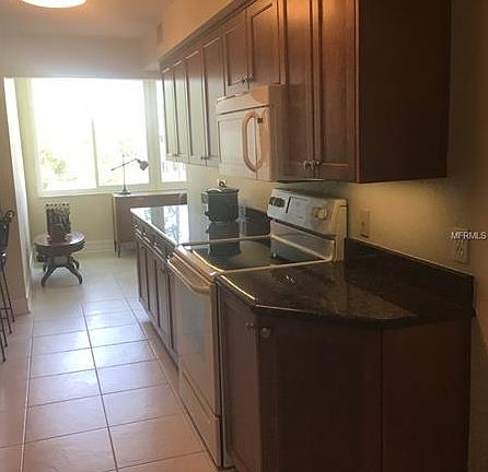 4th image of 4705 1st St NE APT 321