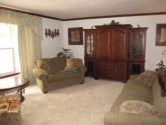 20x16 formal living room