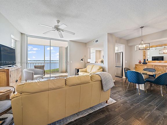 5th image of 5800 NE Island Cove Way APT 2407