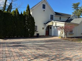 342 Main St, Setauket, NY 11733