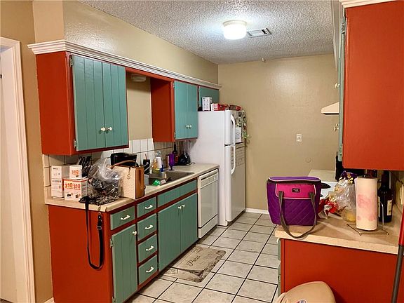 2nd image of 945 SW 97th St #947