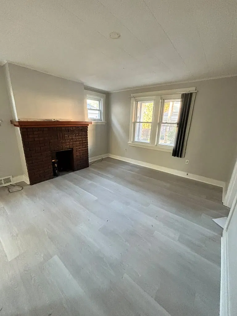 4 bed, 1800 sqft, $1,690 — Photo 2