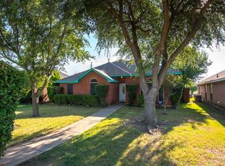 3030 Stonycroft Dr, Lancaster, TX 75134