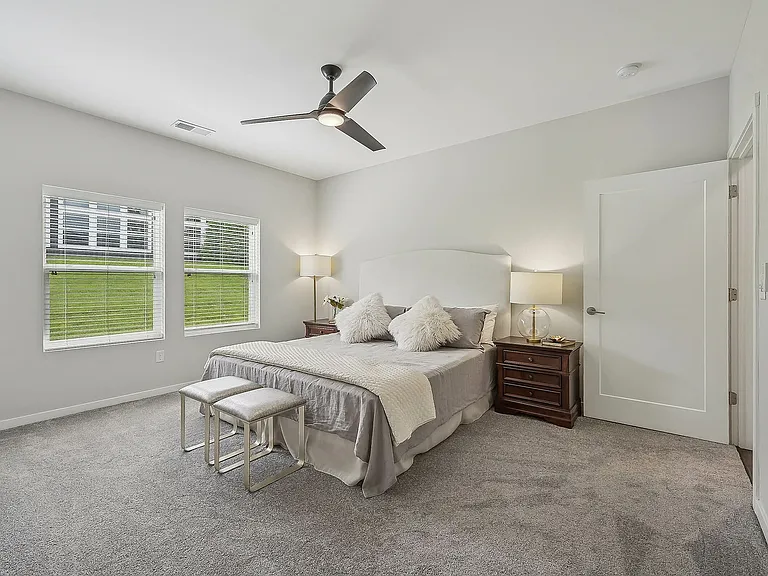 Redbud Commons — Photo 16