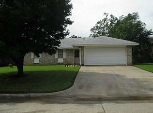 212 E Bass Ave, Yukon, OK 73099