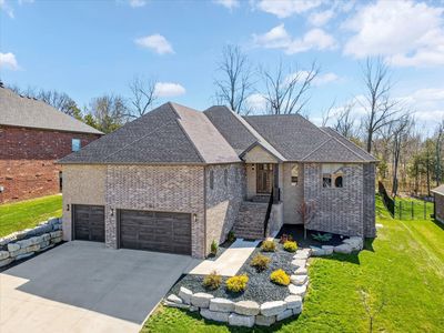 348 W Monarchwood Drive, Nixa, MO, 65714
