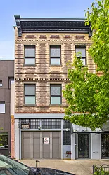 37 Carroll Street in Columbia St Waterfront District