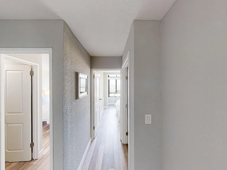 2000 Broadway Street Apartments — Photo 45