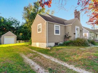 1238 E Linwood Dr, Springfield, MO 65804