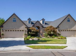 578 W Loyola Ave, Clovis, CA