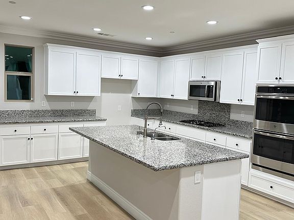 2nd image of 24452 Paxton Ln