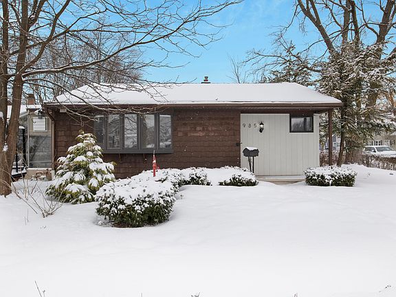 2nd image of 985 Highland Ave