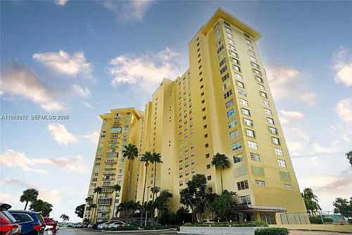 11111 Biscayne Blvd #20E Photo 1